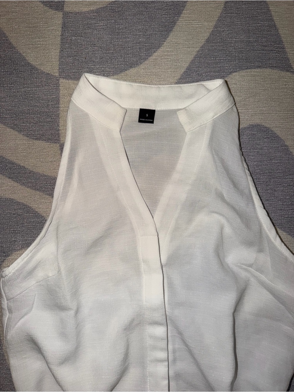 Brand New! White Sleeveless V-Neck Women's Top